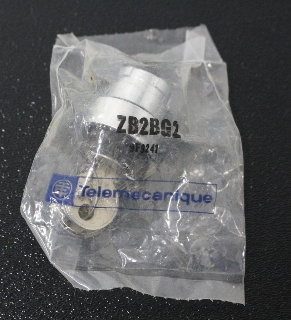 Telemecanique ZB2BG2 Key Switch