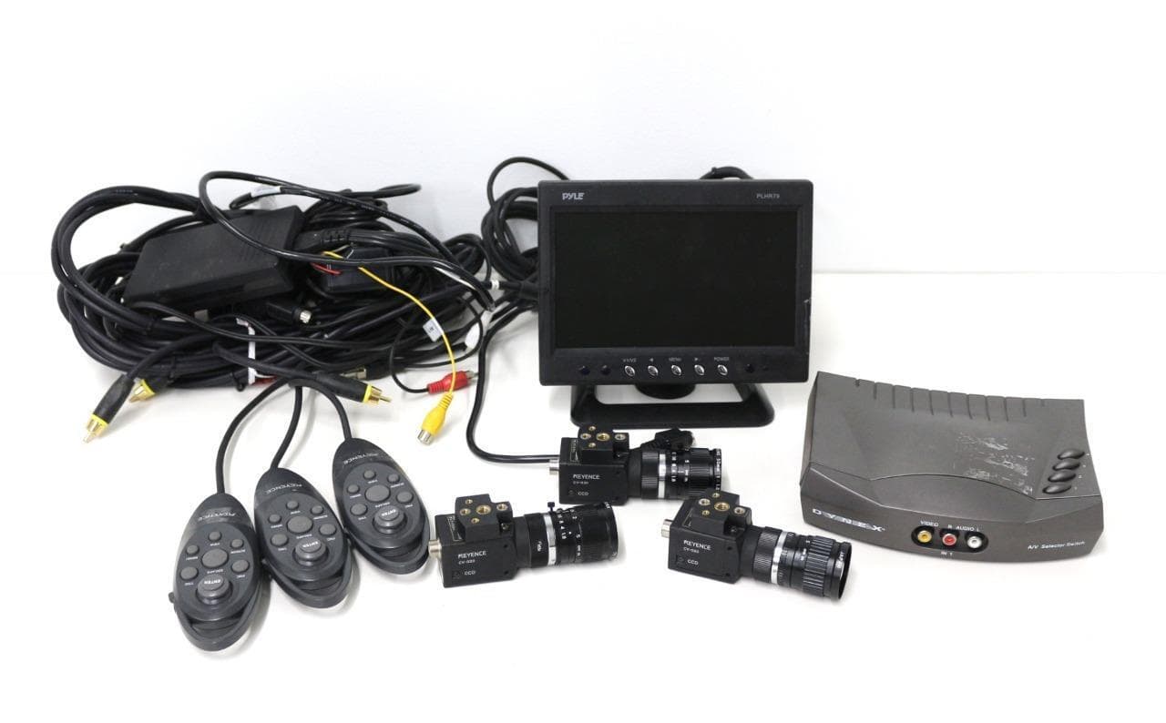 KEYENCE CV020 CCD Cameras w/ Pyle PLHR79 Monitor & Dynex DX-VS201 Selector