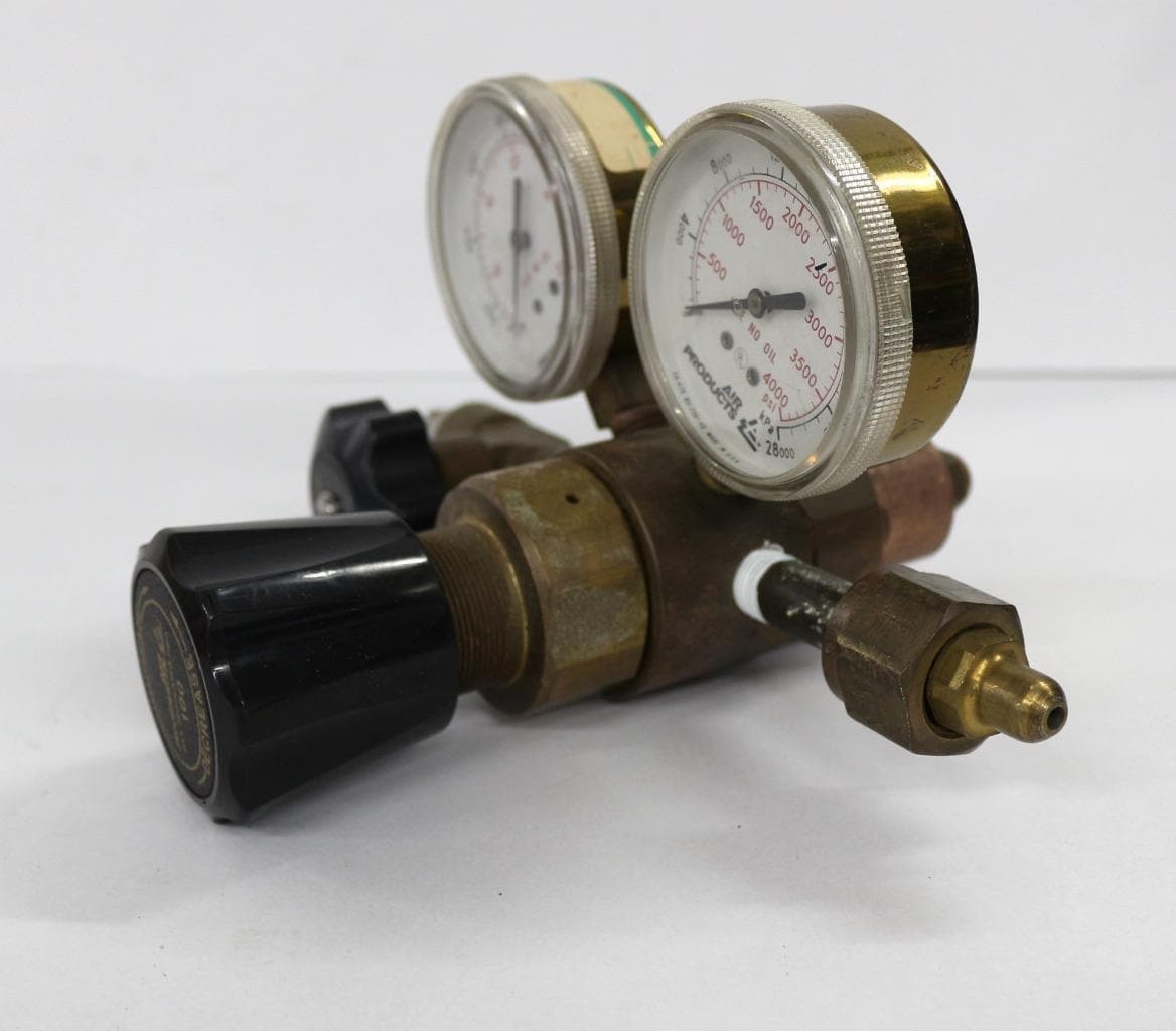 Air Products E12-J-N145D CGA Regulator