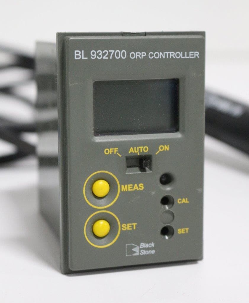 Hanna Instruments BL 932700 ORP Controller w/HI-1006-32 Flat Tip pH Probe
