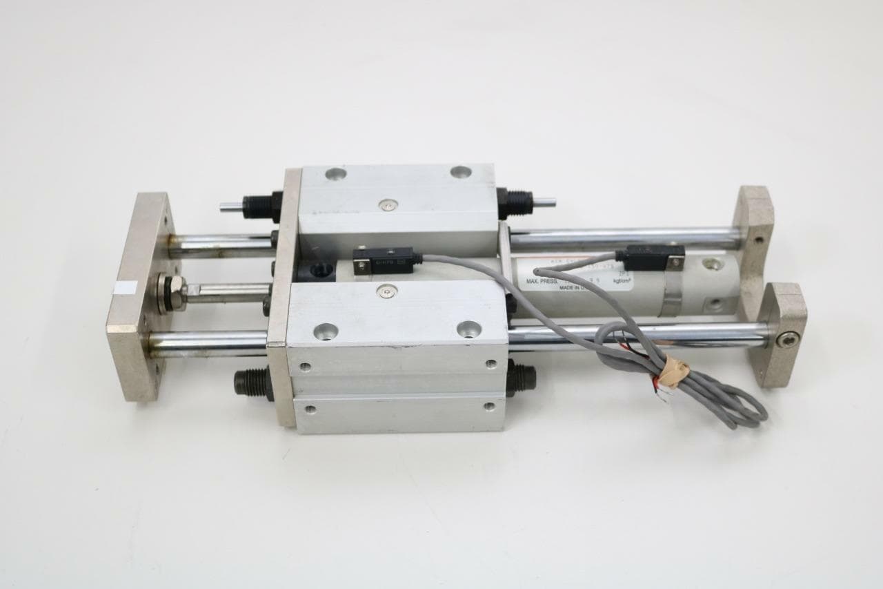 SMC MGGLB25-150-H7B Air Cylinder
