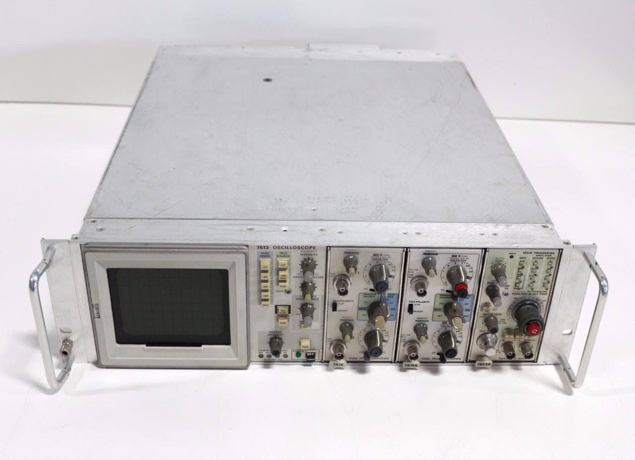 Tektronix 7613, 7A18, 7A18A, 7B53A Oscilloscope w/ Dual Trace Amplifier