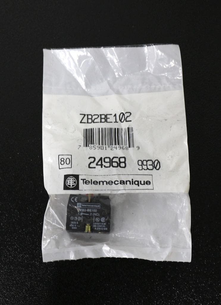 Telemecanique ZB2BE102 Lot of 8 - Contact Block - New