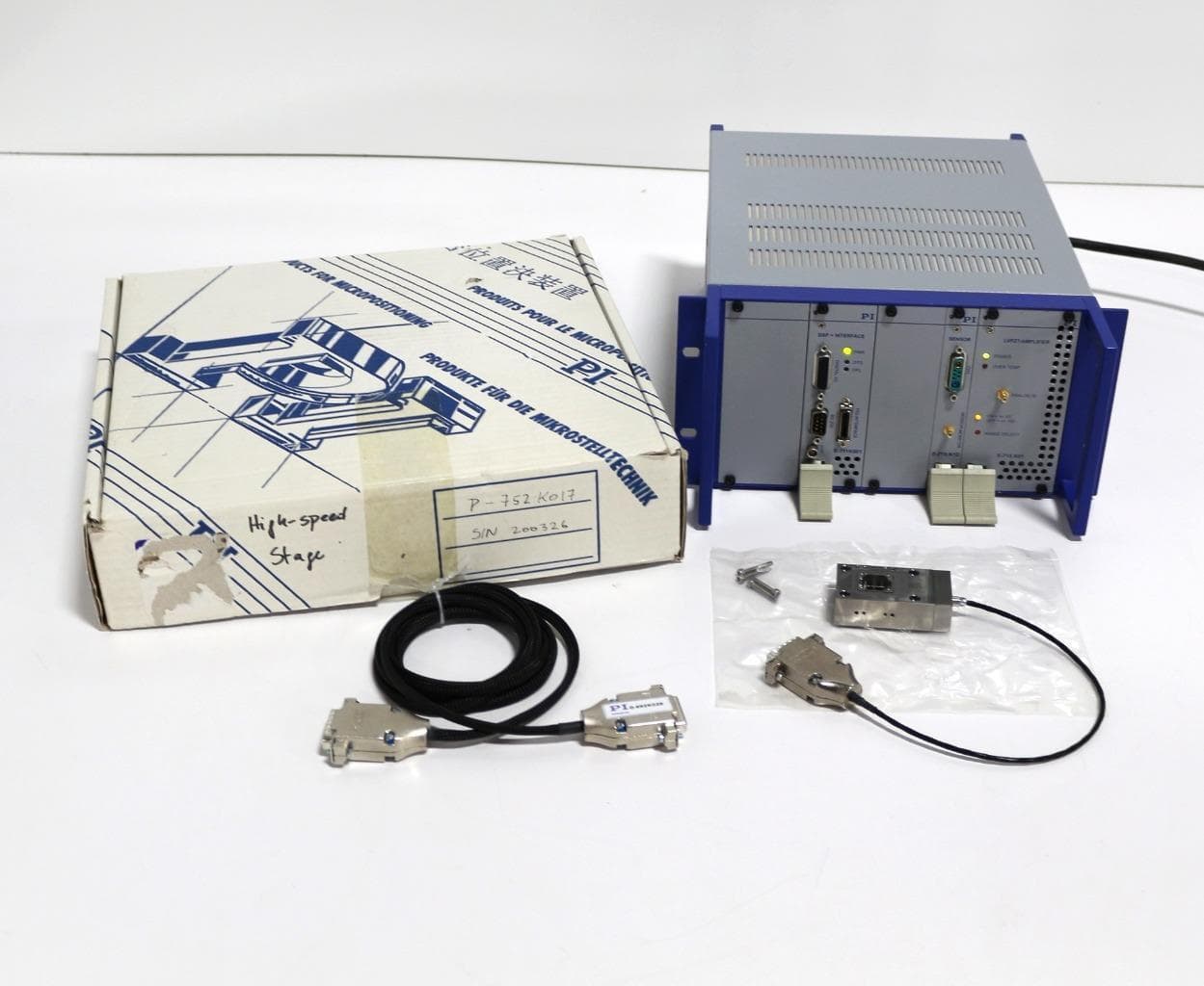 Physik P-752K017, E-712K001, E-719.N1D, E-715.N51, LVPZT P-752K017 Stage E-712
