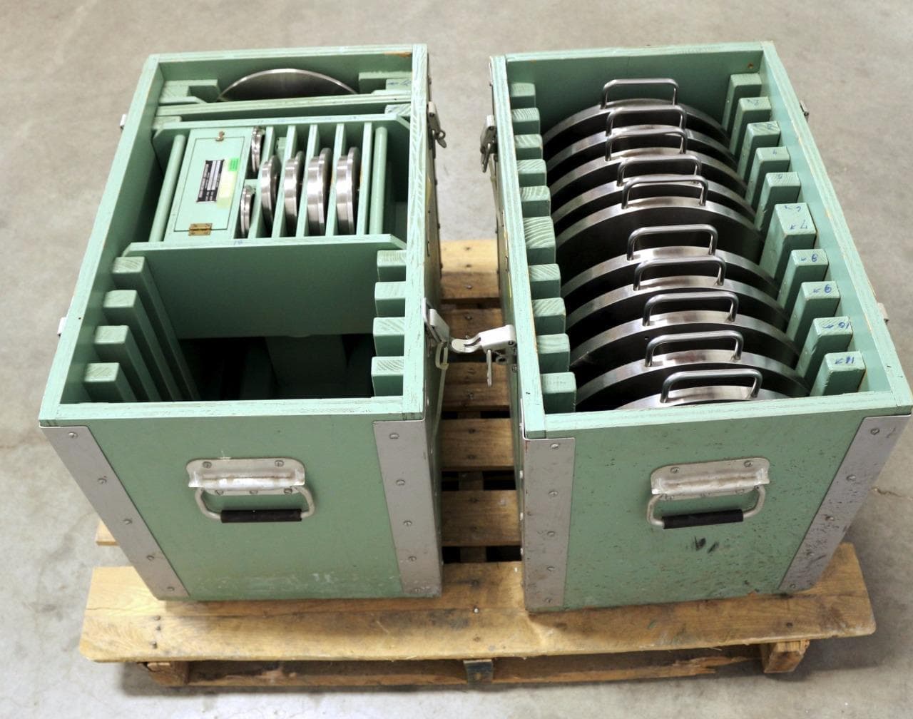 Ruska Instrument Corporation 2402-700 Weight Set