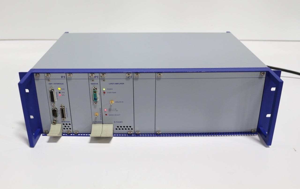 Physik Instrumente E-712, E-711K001, E-719.N1D, E-715.N51 Dig. Piezo Controller