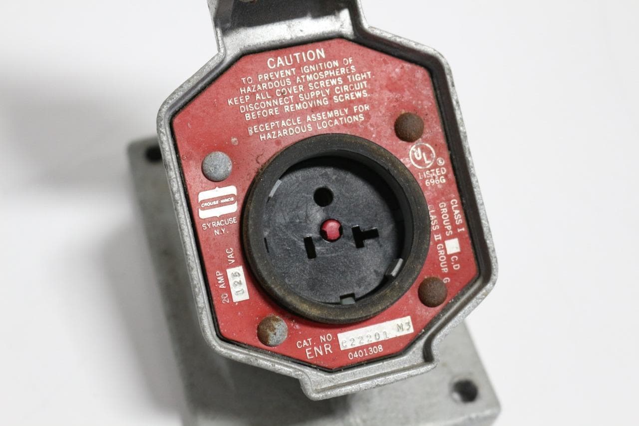 Crouse-Hinds ENRC22201 M3 Hazardous Locations Receptacle, 125 VAC, 20 Amp