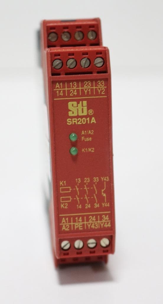 STI Omron Technologies SR201A02 Safety Relay, New