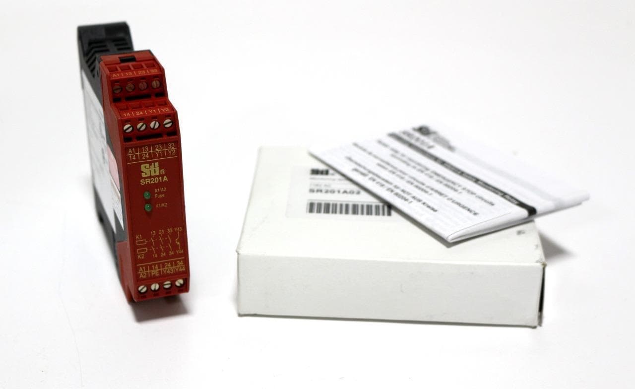 STI Omron Technologies SR201A02 Safety Relay, New