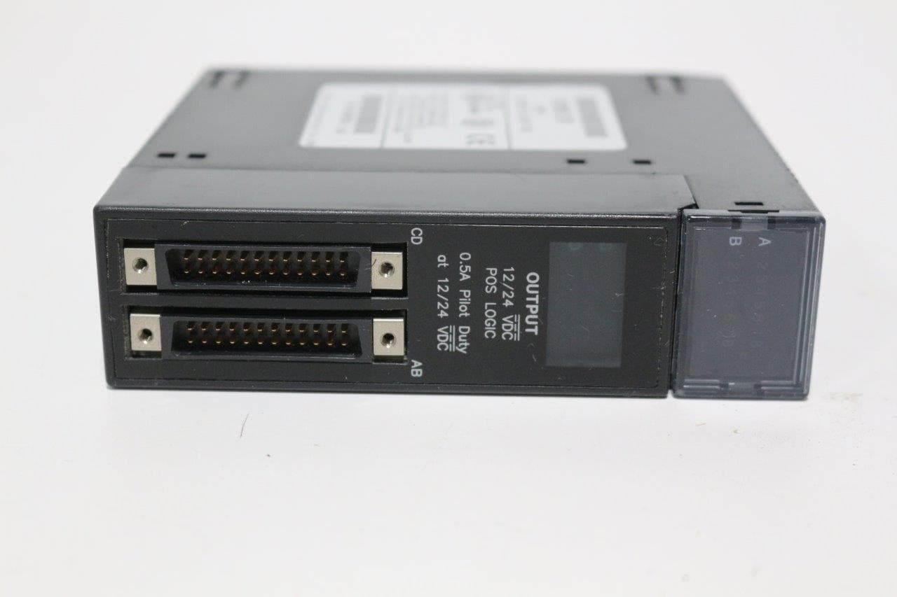 GE Fanuc IC693MDL753F Output Module, 12/24 VDC, 0.5 A, 32PT POS