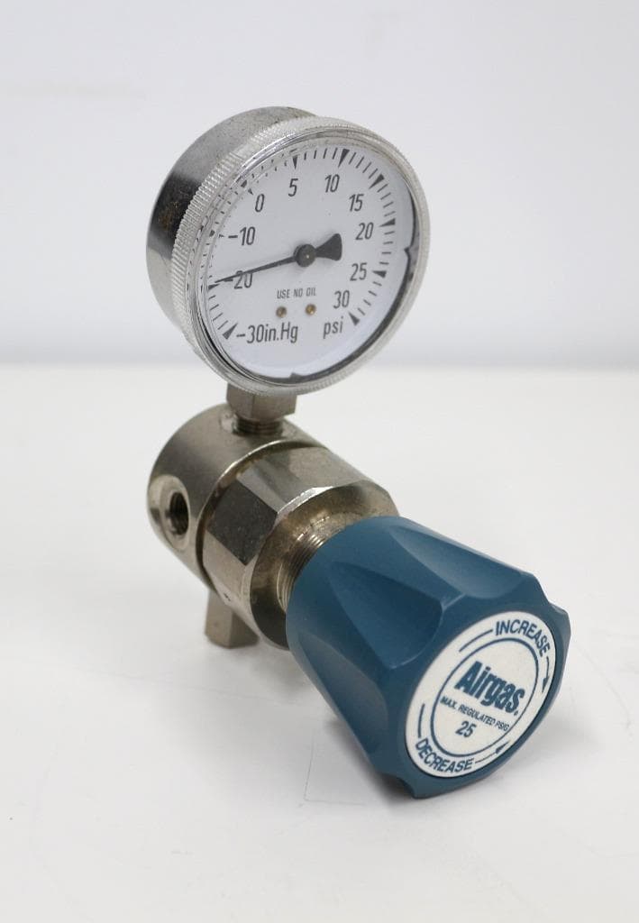 Airgas Y11-241A Max Regulated PSIG 25, Max Inlet PSI 1200, Regulator