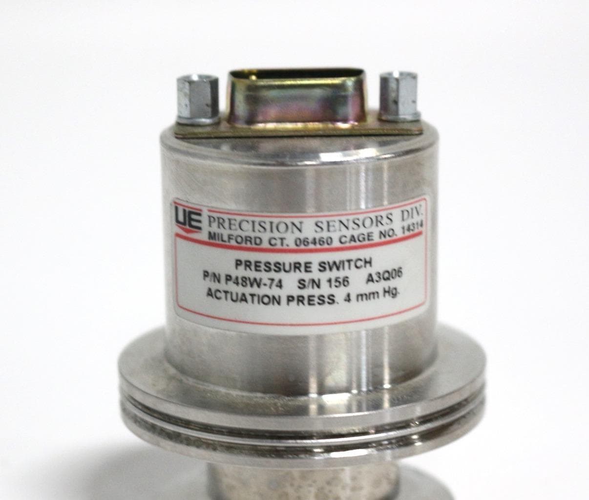 UE Precision Sensors Div. P48W-74 Pressure Switch
