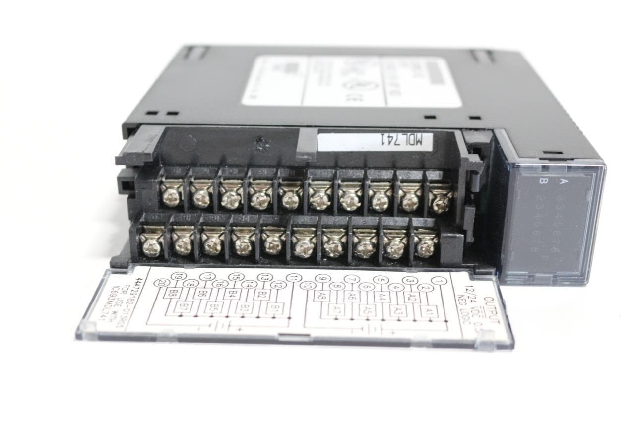GE Fanuc IC693MDL741E Output Module, 12/24 VDC, 0.5 A, 16PT NEG