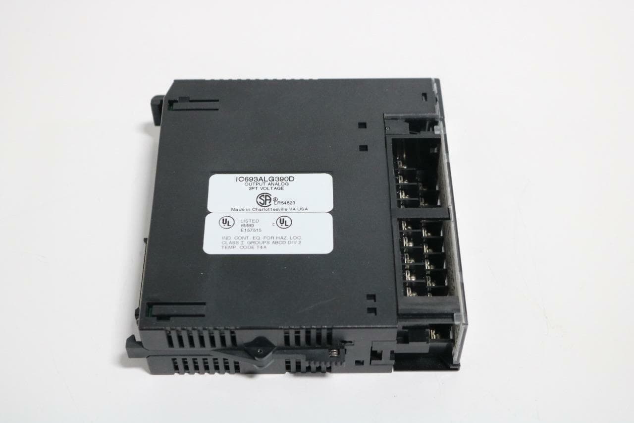 GE Fanuc IC693ALG390D Output Module Analog 2PT Voltage