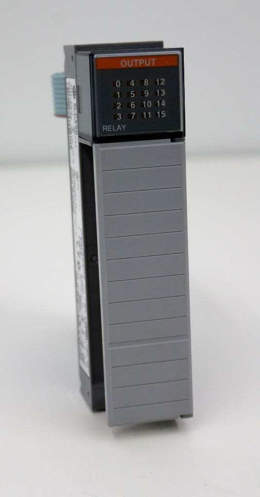 Allen-Bradley 1746-OW16 Ser D SLC500 Output Module