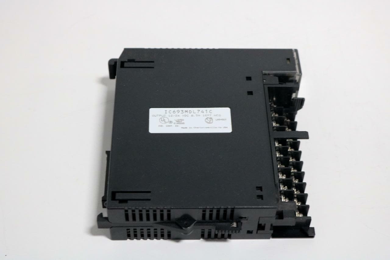 GE Fanuc IC693MDL741C Output Module 12/24 VDC 0.5A 16PT NEG
