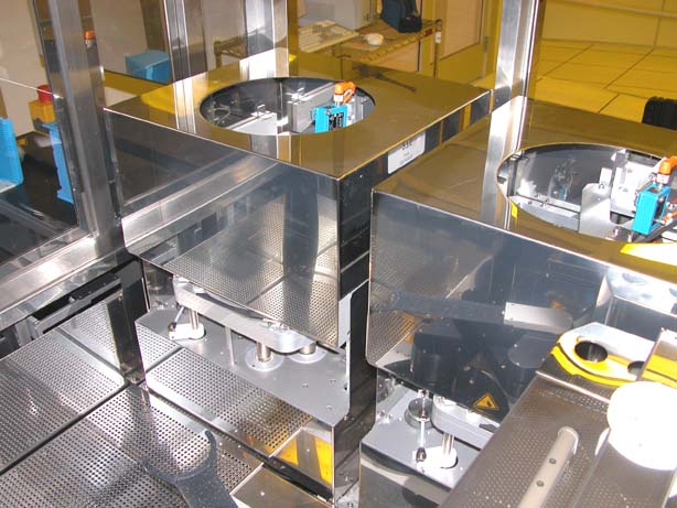 https://www.capovani.com/clientresources/107/108/06/92806/42108-3-SussMicrotec_Falcon_detail3_i42108.jpg