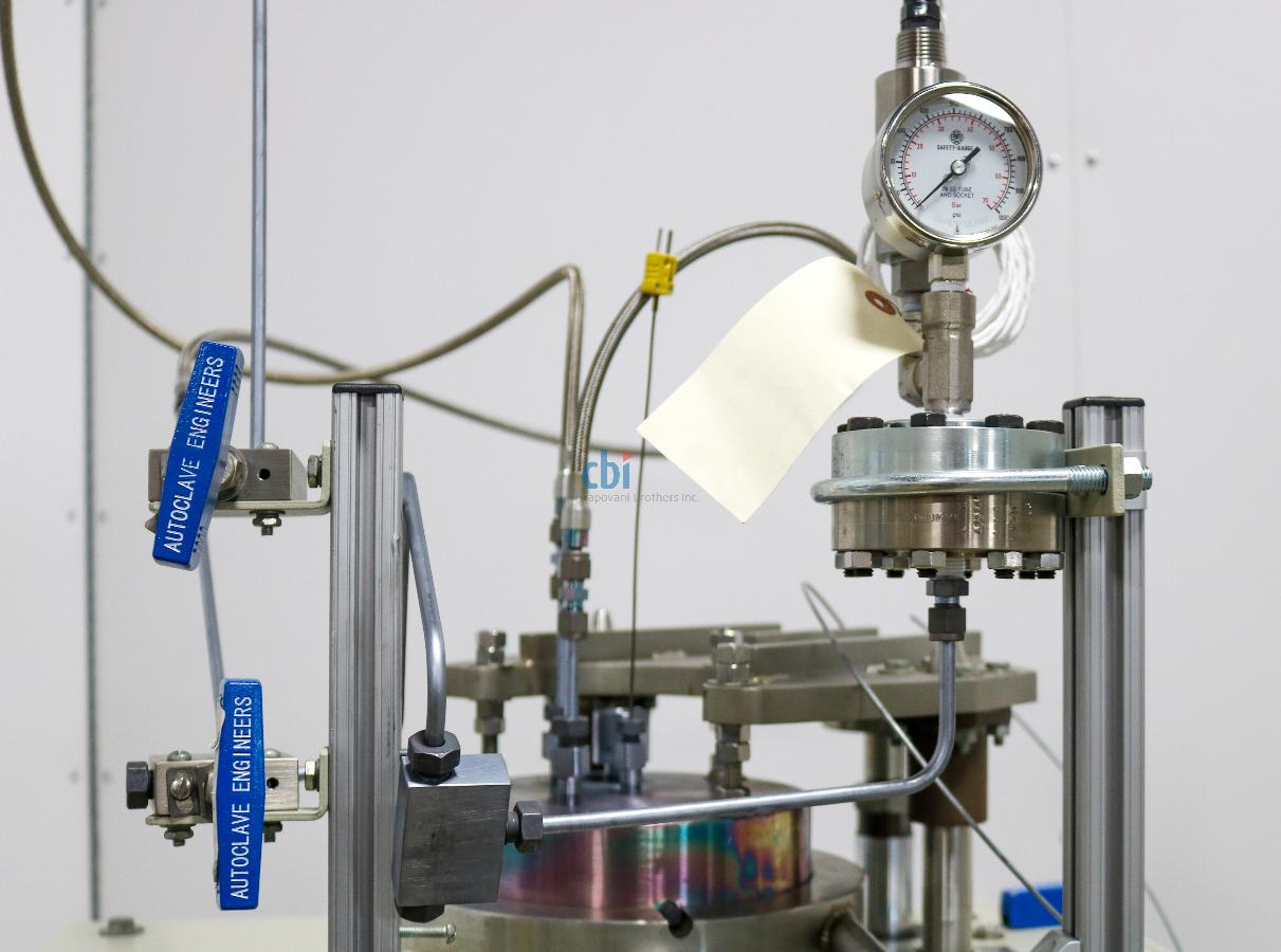 https://www.capovani.com/clientresources/107/108/17/117/215551-12-Autoclave-Engineers-401C-0217-Zipperclave-013.jpg