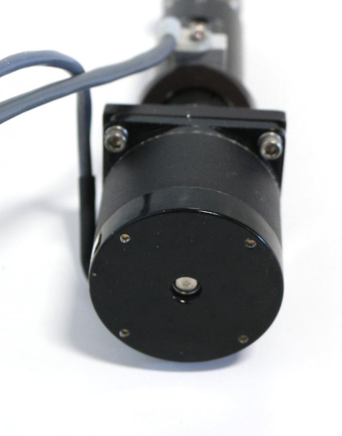 https://www.capovani.com/clientresources/107/108/26/126/199357-5-Huntington-L-2171-1-Pneumatic-Vacuum-Feedthrough-6.jpg