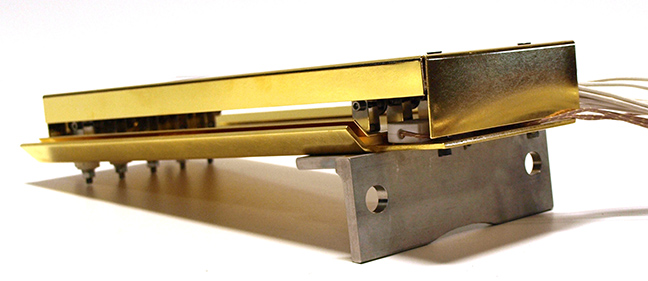 https://www.capovani.com/clientresources/107/108/33/133/163850-1-Noblelight-IR-Emitter-detail.jpg