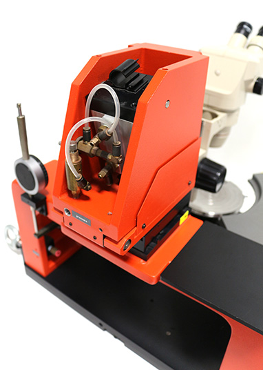 https://www.capovani.com/clientresources/107/108/34/77434/189080-16-Karl-Suss-Casade-PM5-Analytical-Wafer-Prober-17.jpg