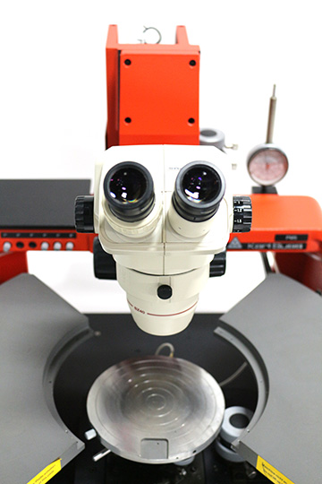 https://www.capovani.com/clientresources/107/108/34/77434/189080-3-Karl-Suss-Casade-PM5-Analytical-Wafer-Prober-4.jpg