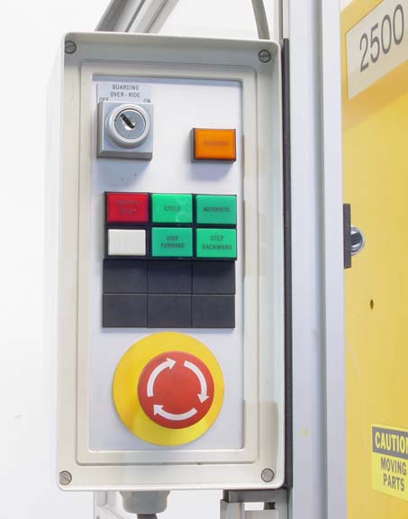 https://www.capovani.com/clientresources/107/108/47/547/83883-4-Telsonic_UPS-2500M_detail4_i83883.jpg