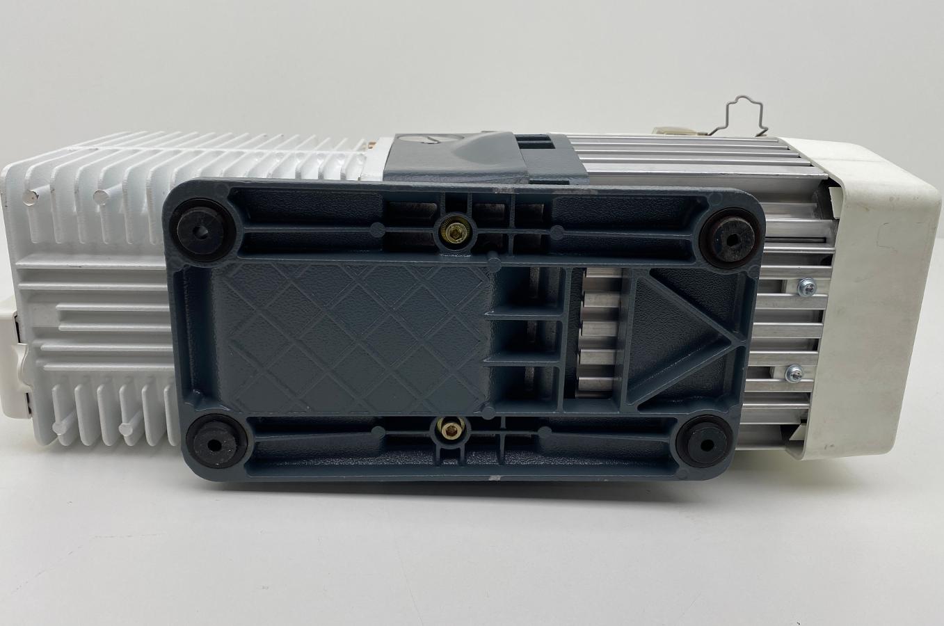 https://www.capovani.com/clientresources/107/108/50/150/163508-2-Alcatel-2010-SD-Rotary-Vane-Vacuum-Pump-6.8-CFM-2.jpg