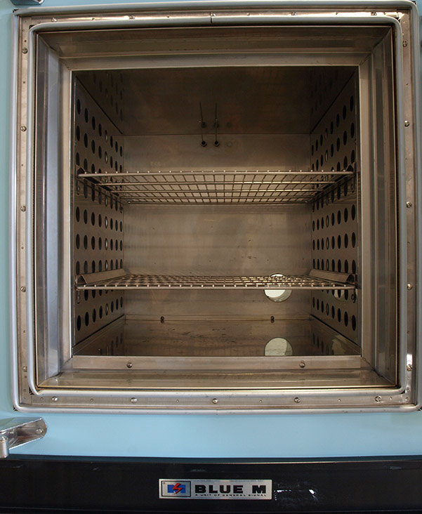 https://www.capovani.com/clientresources/107/108/50/350/163695-1-Blue-M-DC-206-Interior.jpg