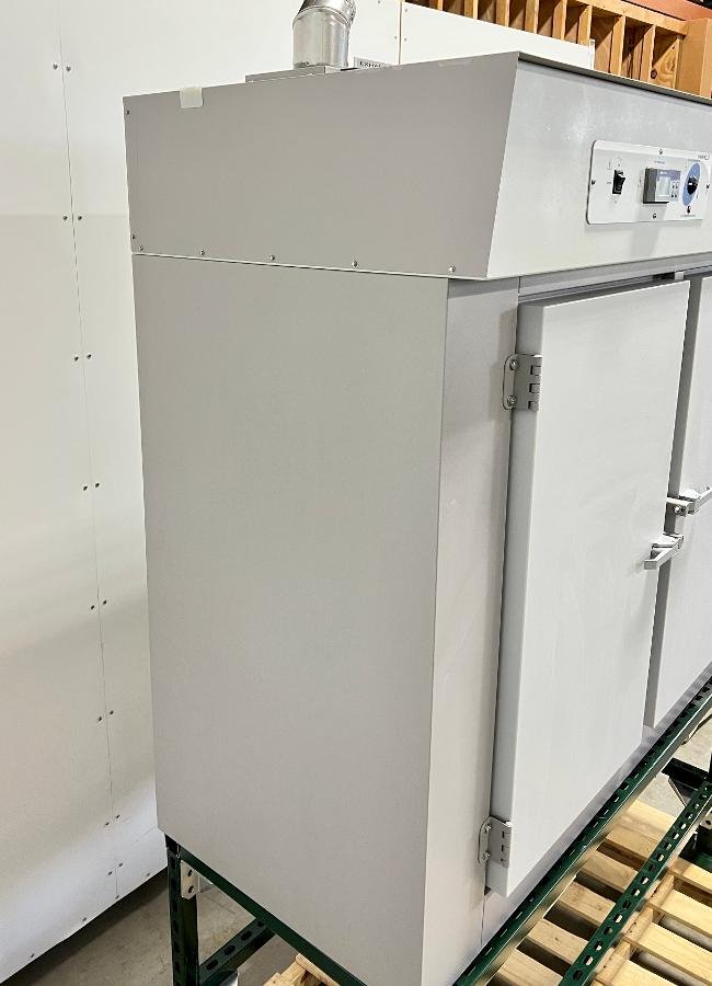 https://www.capovani.com/clientresources/107/108/50/350/240252-1-VWR-Sheldon-1680-(2).jpg