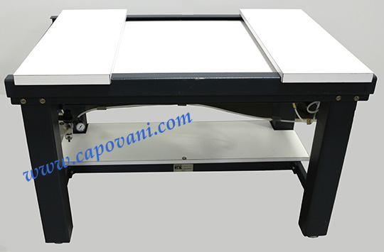KINETIC SYSTEMS VIBRATION ISOLATION TABLE 30" X 48"