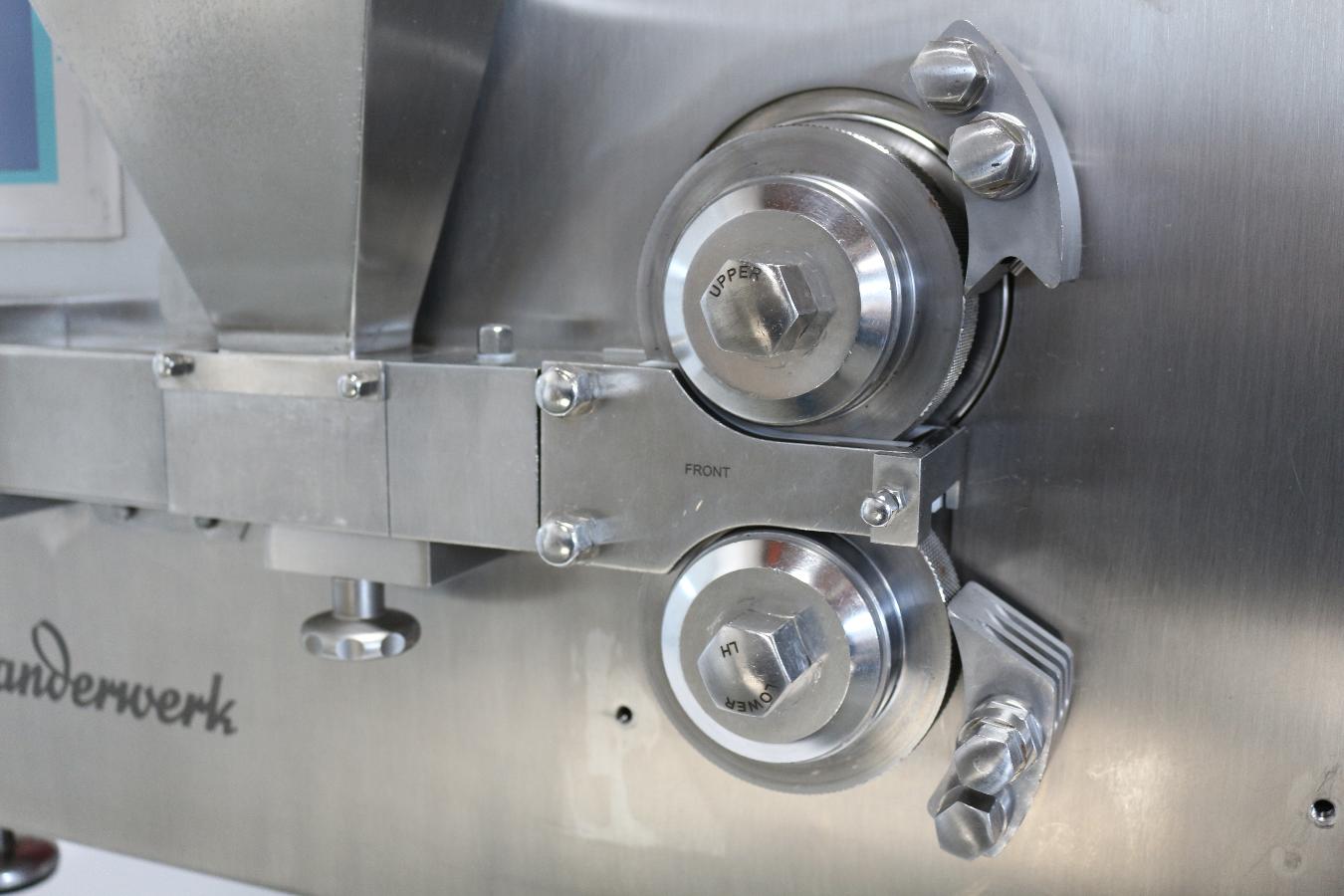 https://www.capovani.com/clientresources/107/108/70/570/194974-3-Alexanderwerk-BT-120-Pharma-Roller-Compactor-Benchtop-4.jpg