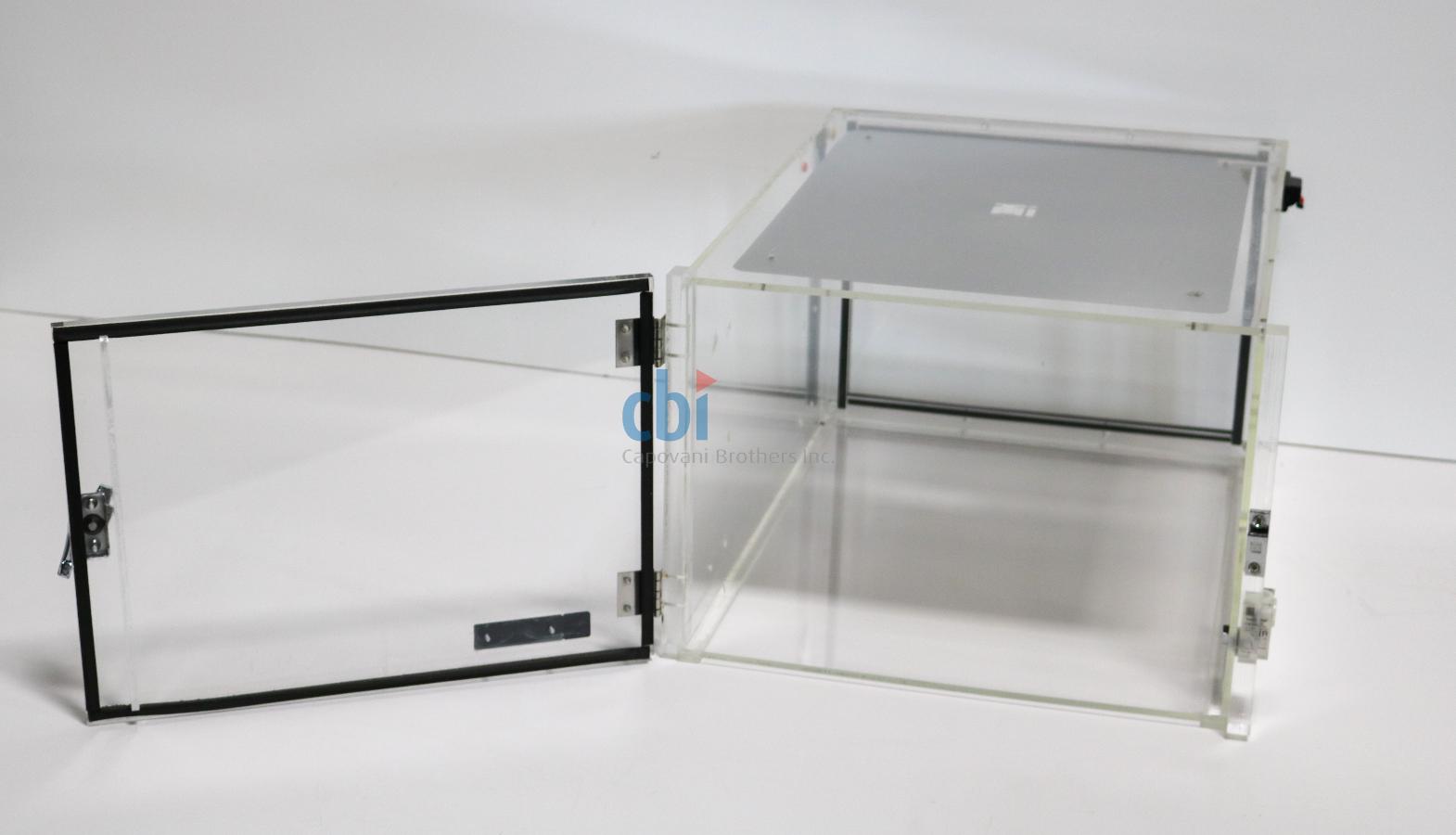 https://www.capovani.com/clientresources/107/108/72/572/206650-7-Faraccator-1922-00-One-Compartment-Dry-Box-8.jpg