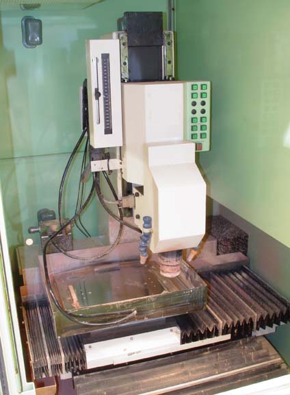 https://www.capovani.com/clientresources/107/108/72/62372/78914-1-Kuroda_KRP2200F_detail1_i62002.jpg