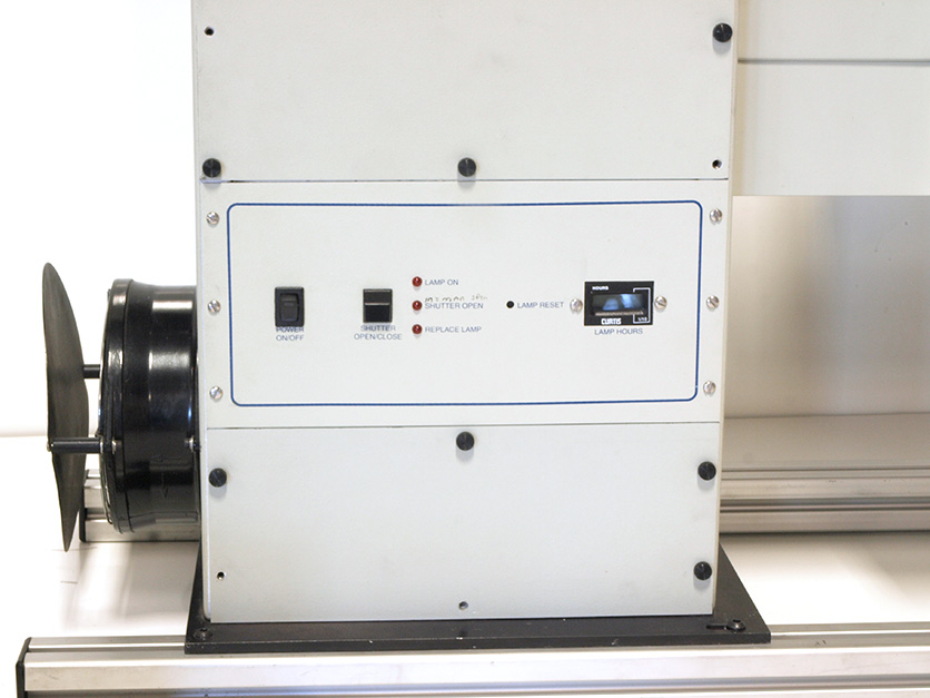 https://www.capovani.com/clientresources/107/108/75/63175/161468-2-Oriel-91193-Solar-Simulator_detail.jpg